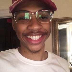 Meet your Posher, Avery